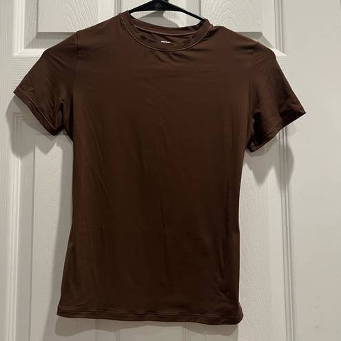 SKIMS FITS EVERYBODY SHORT SLEEVE TSHIRT COCOA SMALL