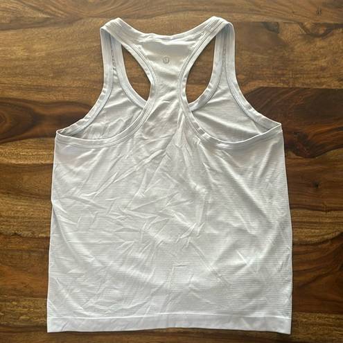 Lululemon  size 6 light blue striped tank, excellent condition