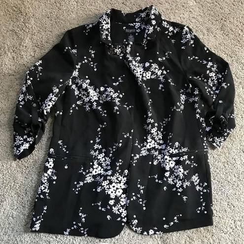 Soho Apparel  LTD  women’s 1X black floral blazer