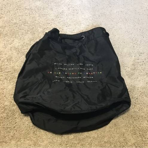 United Colors Of Benetton Vintage 90’s  black Backpack Drawstring Travel Bag.