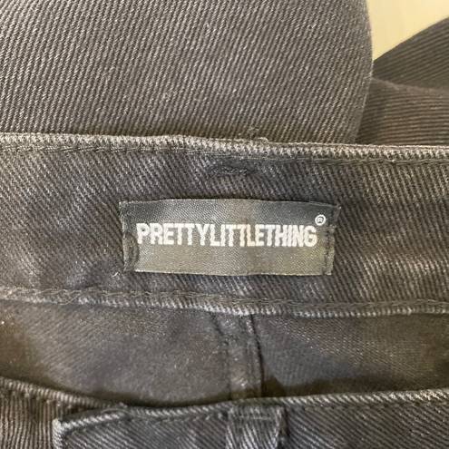 Pretty Little Thing  Black High Rise Distressed Button Fly Demim Jeans EUC Sz