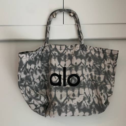 Alo Yoga  Gym Bag/Large Shopper Tote Grey Tiedye