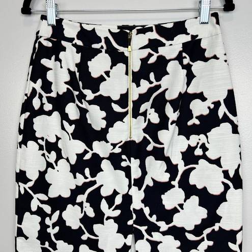 Kate Spade  Knee Length Pencil Skirt Black White Pink Floral Print Womens Size 6