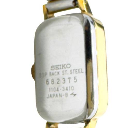 Seiko  Women's Wristwatch Rectangle Manual Wind Analog Silver and Gold