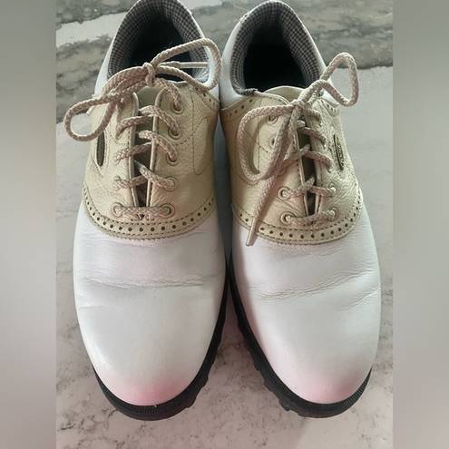 FootJoy  Women’s Golf Shoes size 6, 98571 Comfort Beige White Saddle Cleats