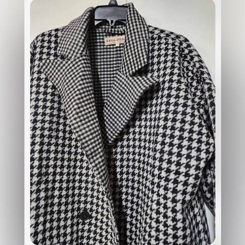 Free People  Houndstooth Chelsea Wool Coat Size L. $268 . H