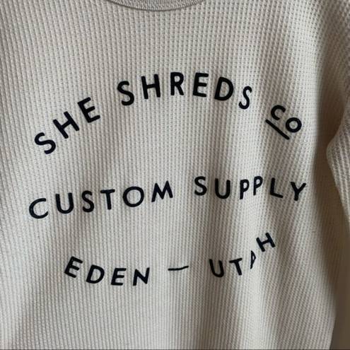 Krass&co She Shreds  Cream Long Sleeve Thermal Shirt