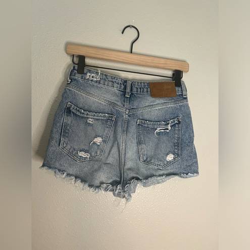 ZARA  distressed denim short