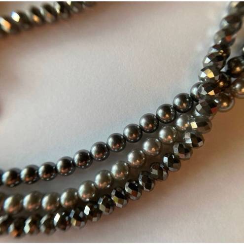 Krass&co The Roman  tri strand grey beaded necklace