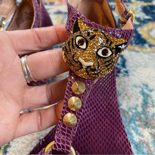 Betsey Johnson  Kahluua Purple Flat T-strap Tiger Head Embellished Sandals