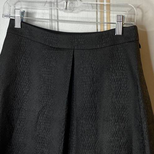 BCBGeneration  Black Textured Pleated A-Line Skater Skirt Women's Size 6 NEW