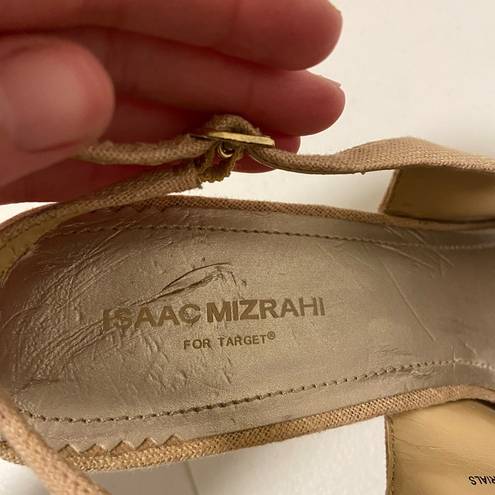 Isaac Mizrahi  tan peep toe heels — size 9.5