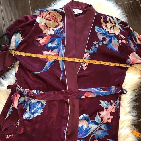 In Bloom  lenox floral satin robe XS/S