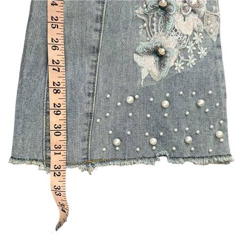 Venus  Floral Applique Wide Leg Flare Bootcut Jeans size 6