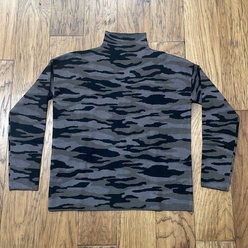 Tahari  NWOT Mock Neck Camo sweater size S