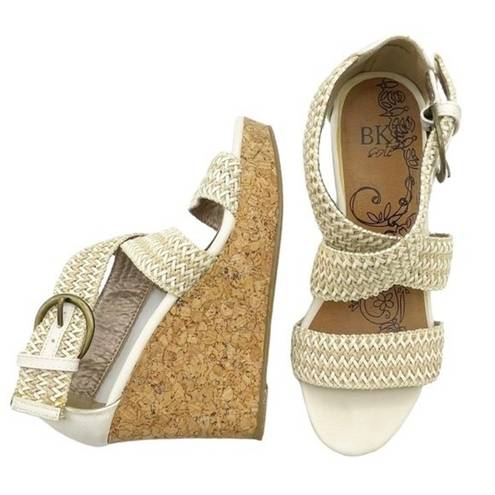 BKE Buckle  Sole Reid Cream & Cork Platform Woven Strap Sandals Women’s Size 8.5