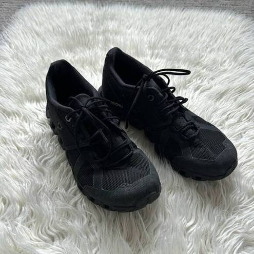 On Cloud  Triple Black Running Shoes