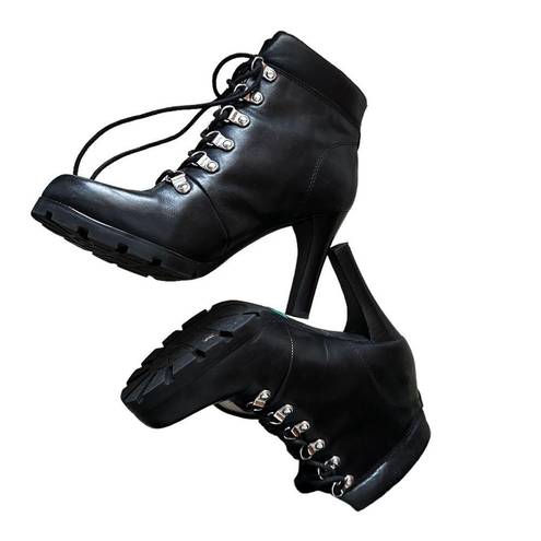 Ralph Lauren  DARBY BLACK LEATHER HEELED ANKLE LACEUP BOOTS 8