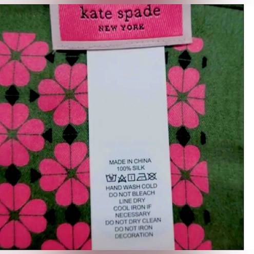 Kate Spade  100% silk heart/flower pocket or purse scarf