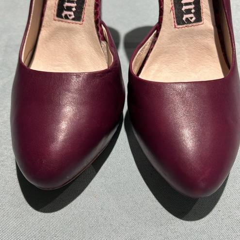 Juicy Couture  Leather Plum & Python Heels Size 7.5.  B56