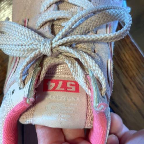 New Balance  574 Light Pink Suede Canvas Shoe Sneaker Size 8