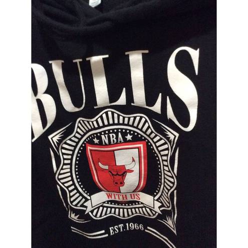 Nba Erin Andrews Chicago Bulls black cropped hoodie Large L 