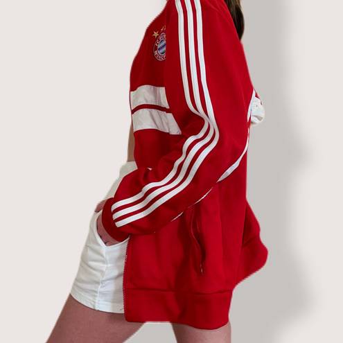 Adidas Vintage Soccer Jacket 🔥