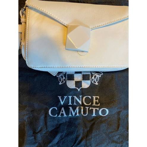 Vince Camuto NWT  Lefto Crossbody Bag Coconut Cream Leather Chic Sleek Magnetic