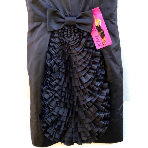 Betsey Johnson  Womens size 2 black ruffle cocktail sleeveless dress NWT