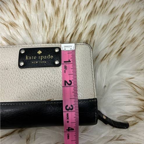 Kate Spade  Snap Zip Wallet Ivory Black Tan