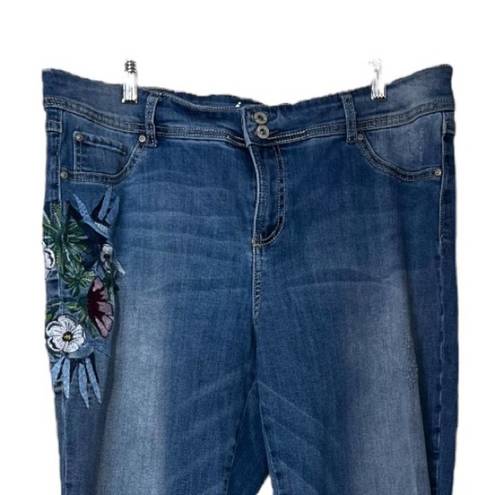 INC  Denim Jeans Boyfriend Regular Fit Stretch Floral Embroidery Women’s Size 16