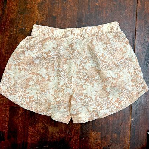 Patagonia Women’s  short size medium floral