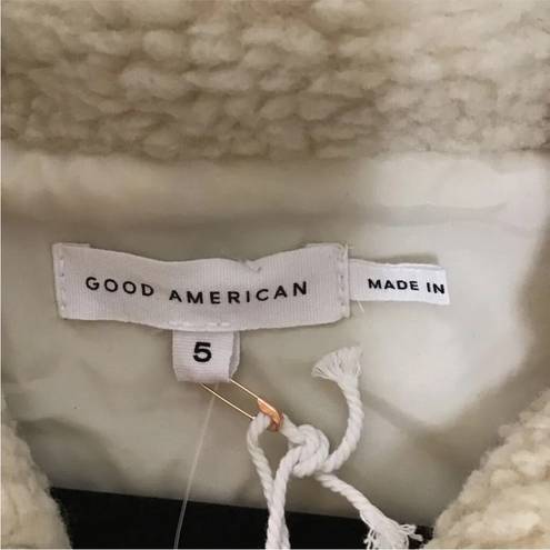 Good American Plus Size  Sherpa Pullover