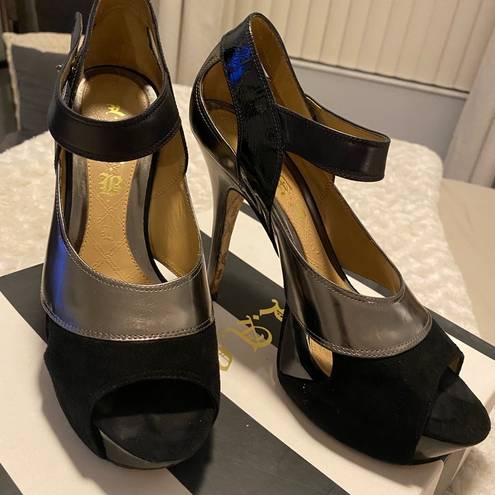 L.A.M.B. Gwen Stefani Platform Heels Blk/Gun Metal Strappy Shoes Sz 7 No Box