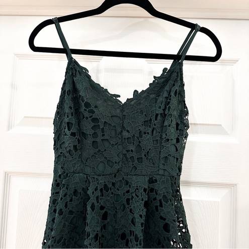 ASTR  The Label Embroidered Lace Midi Dress Hunter Green sz Small