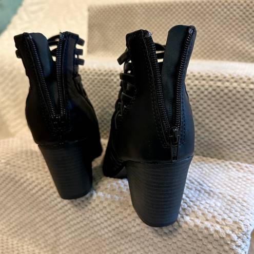 Big Buddha -Black Ankle Booties-Sz 6