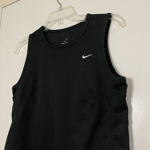 Nike  BLACK CROPPED KNIT TANK TOP SIZE MEDIUM (8-10)