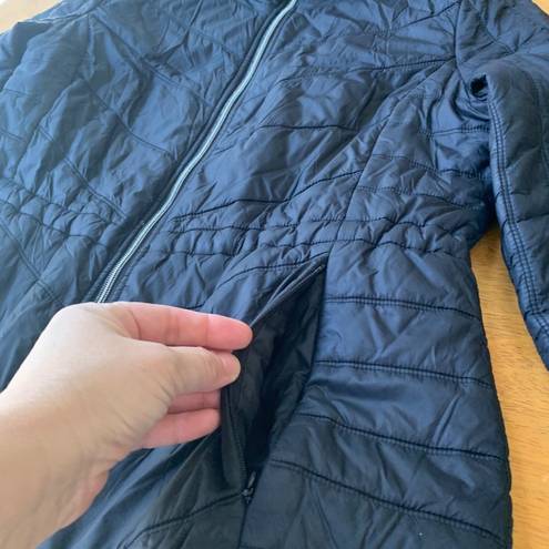 Guess  Water Resistant Chevron Quilted Puffer Jacket, Size L