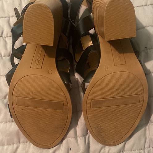 American Eagle Nwot  black sandals