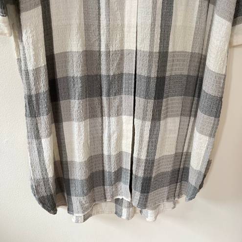 Pilcro Longline Plaid Long Sleeve Collared Button Down Tunic Shirt Gray White