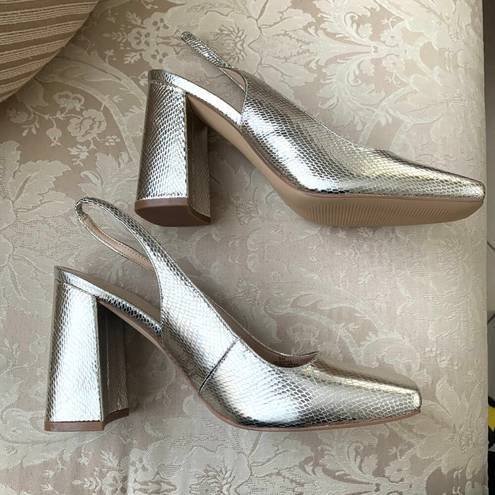 Marc Fisher NEW  Onna Square Toe Block Heel Pumps in Gold