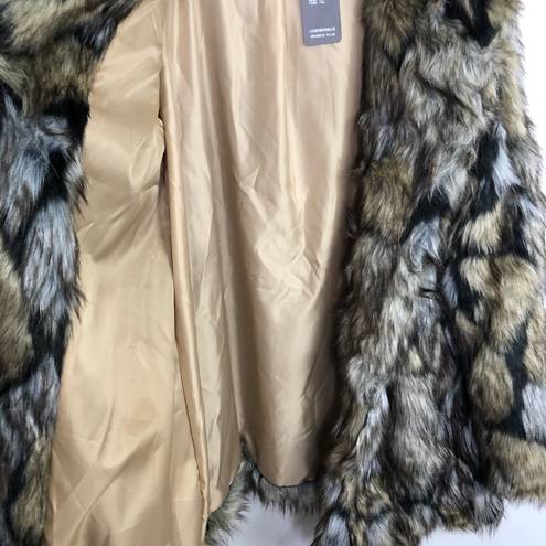 Fillinuo faux fur hooded coat Size undefined