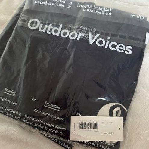 Outdoor Voices NWT  Move Your Body Short Sleeve in Navy