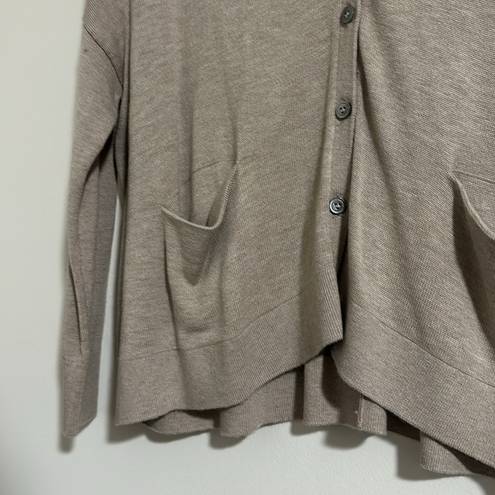 Vince  nwot rayon blend button taupe spring cardigan