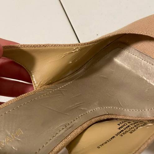 Isaac Mizrahi  tan peep toe heels — size 9.5