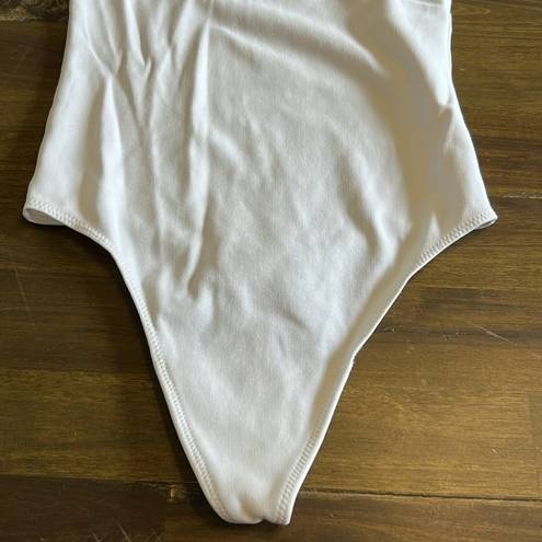 Aritzia  Wilfred Dree White Tank Bodysuit Stretchy Scoop Neck Thong XXS