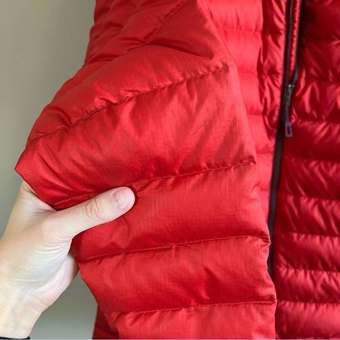 Patagonia  Women’s Down Sweater Red Puffer Coat Small