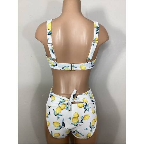 Jessica Simpson New.  lemon bikini. (D-cup) M-top/L-bottom.  Retails $119