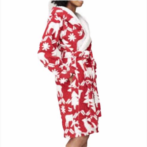 Vera Bradley  Reindeer Intarsia Fleece Robe, Red