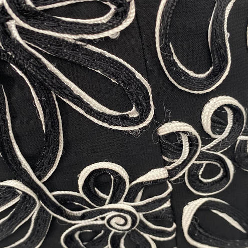 Sue Wong  Sheath Dress Ribbon Soutache Floral Pattern Scoop Neck Black White 0